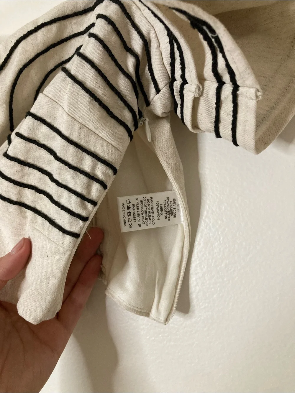 NWT Strut & Bolt Embroidered Ruffle Linen Crop Top M - Picture 11 of 11